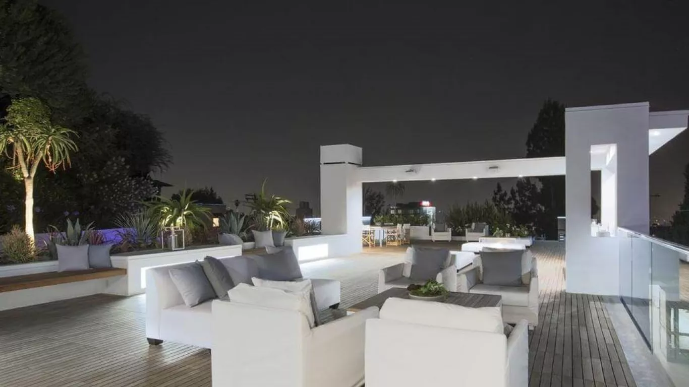 Villa Ninel | Los Angeles