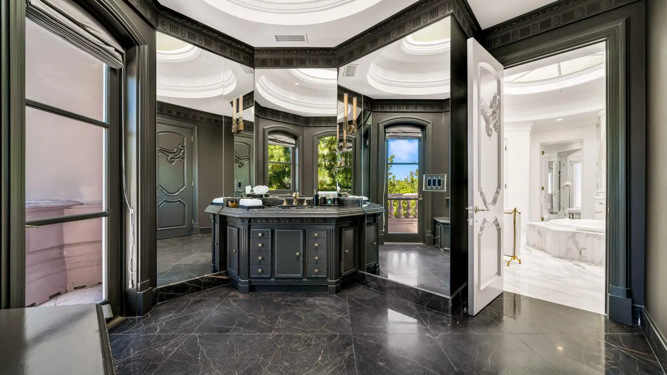 Chateau de Laurel | Los Angeles