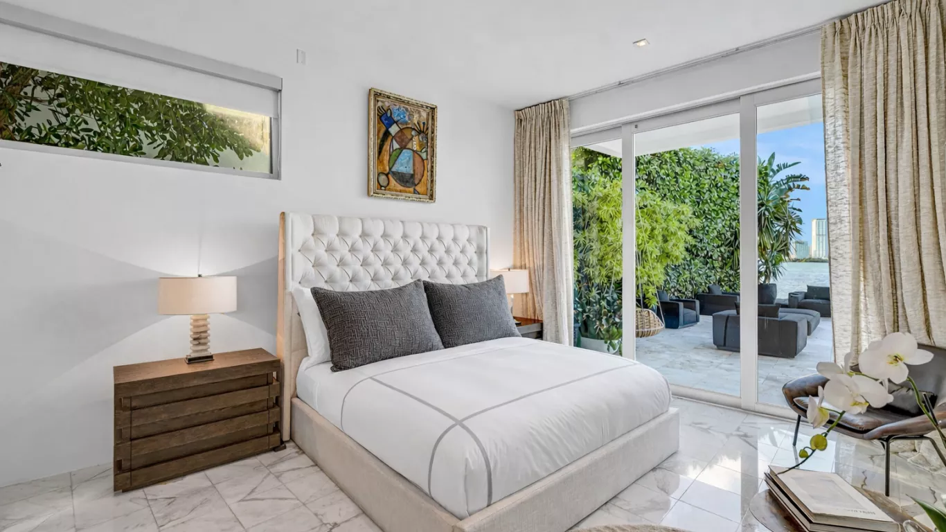 Villa Corra | Miami