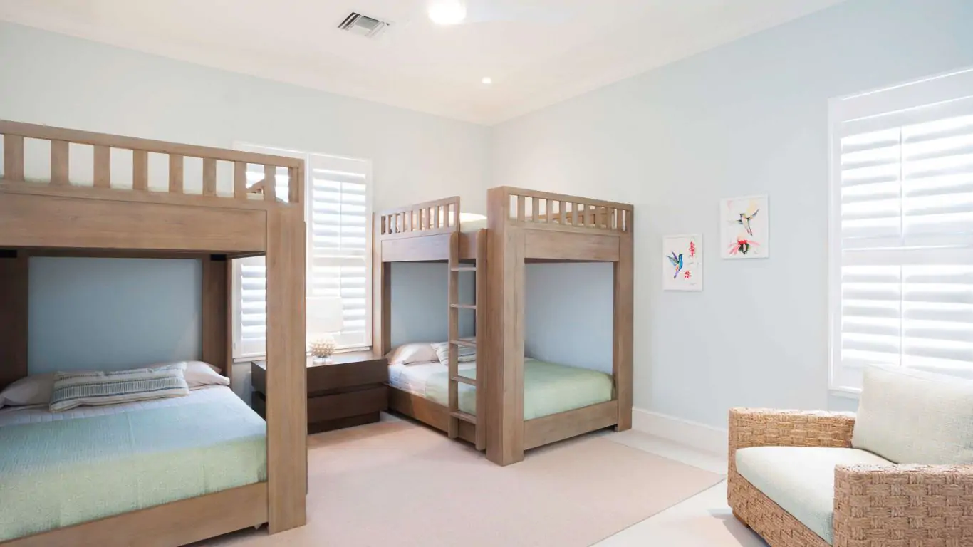 Kaia Kamina | Cayman Islands