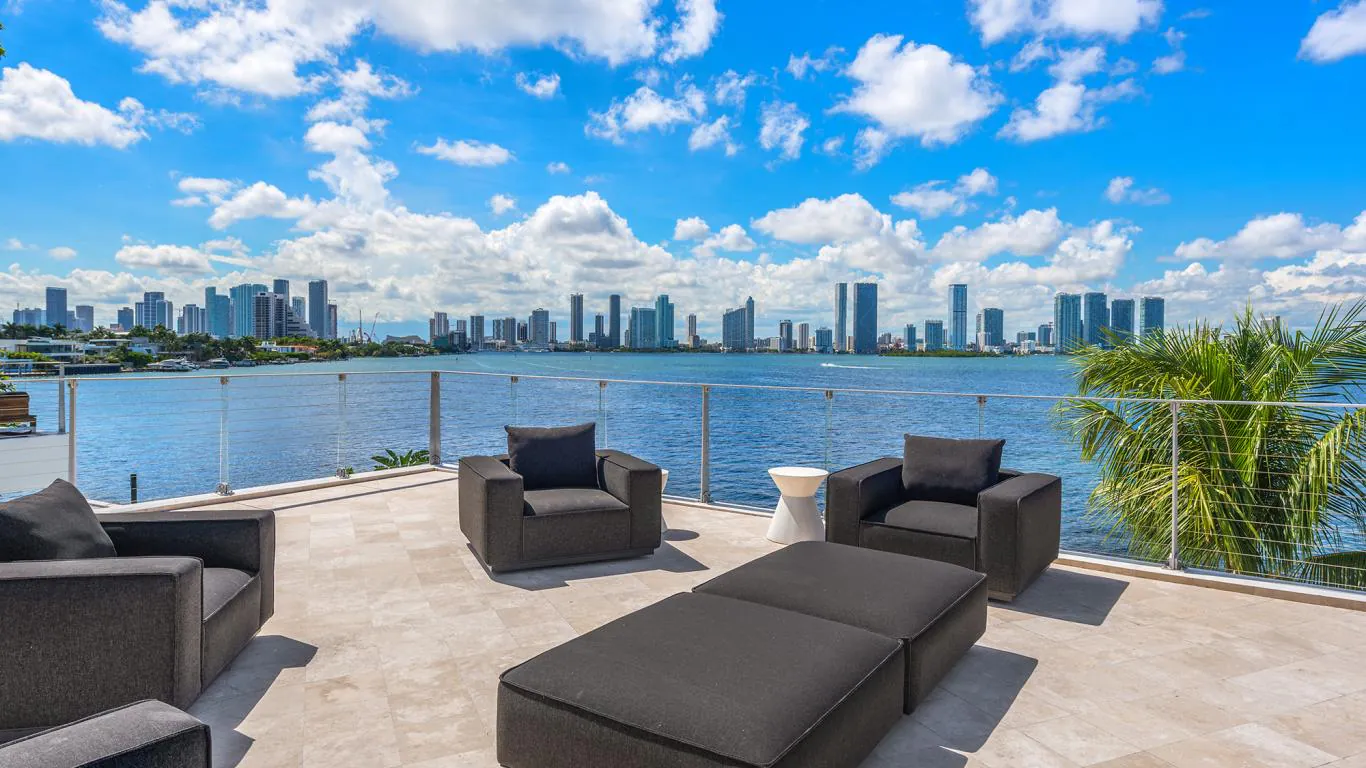 Villa Corra | Miami