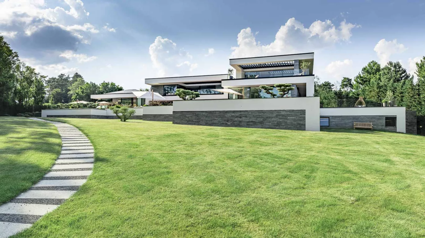 Ultima Geneva Grand Villa | Geneva