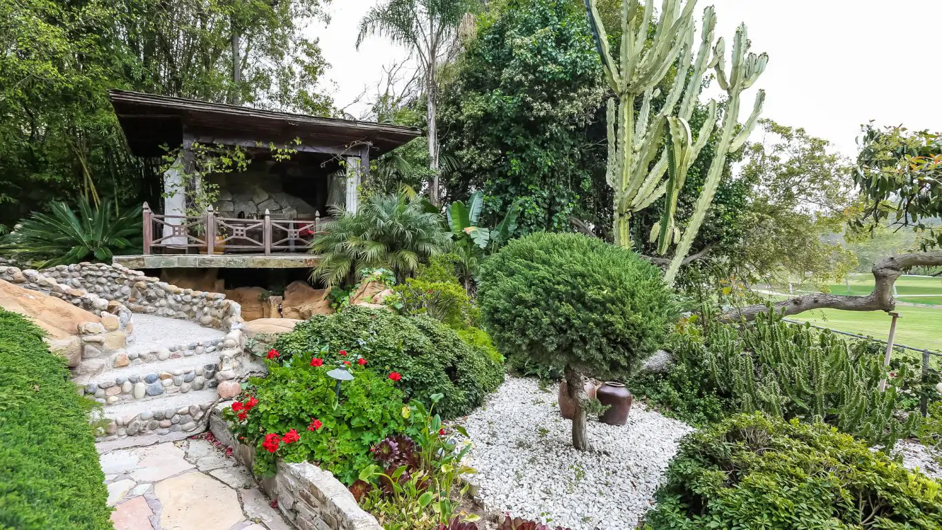 Bella Villa Resort | Los Angeles