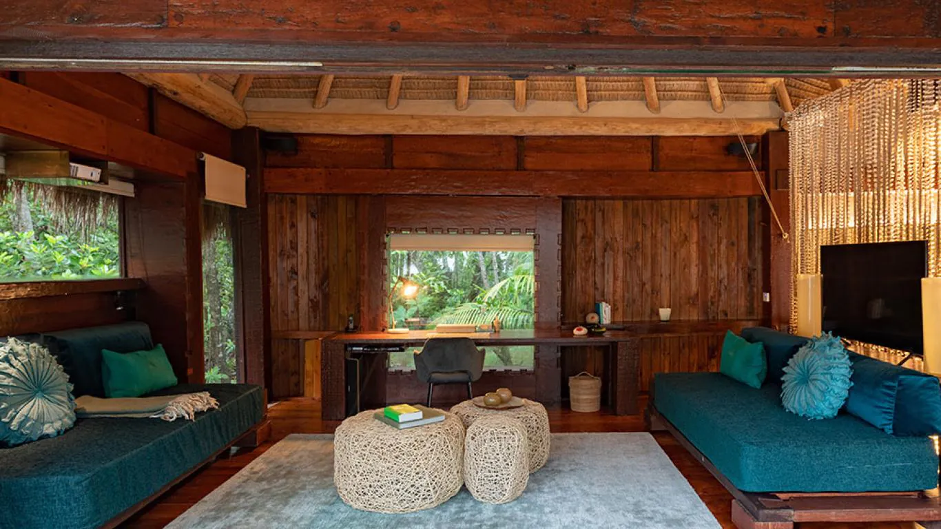 North Island | Indian Ocean Islands