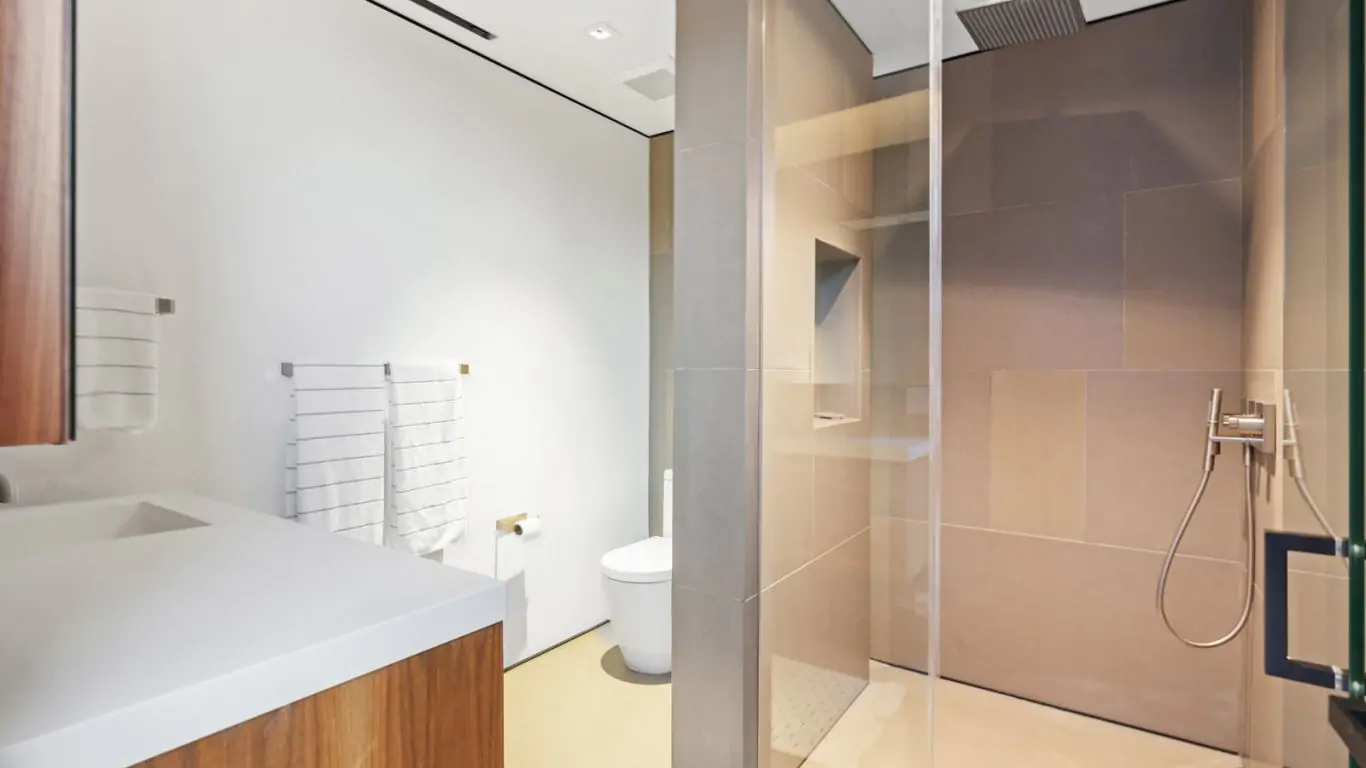 Villa Kezia | Los Angeles