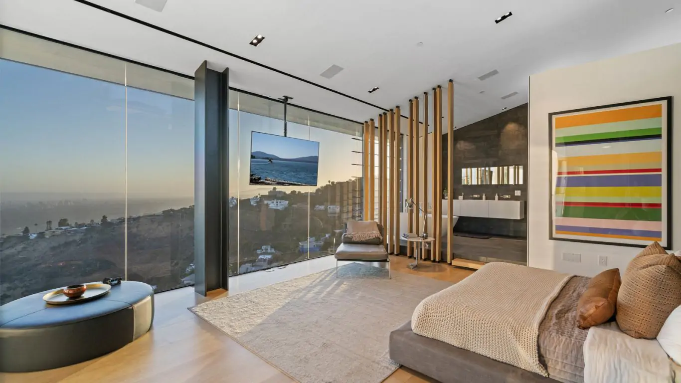 Villa Kezia | Los Angeles