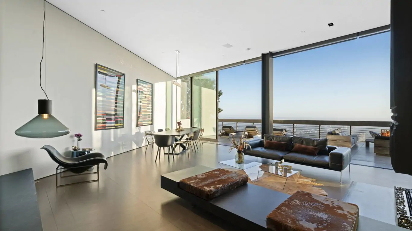 Villa Kezia | Los Angeles