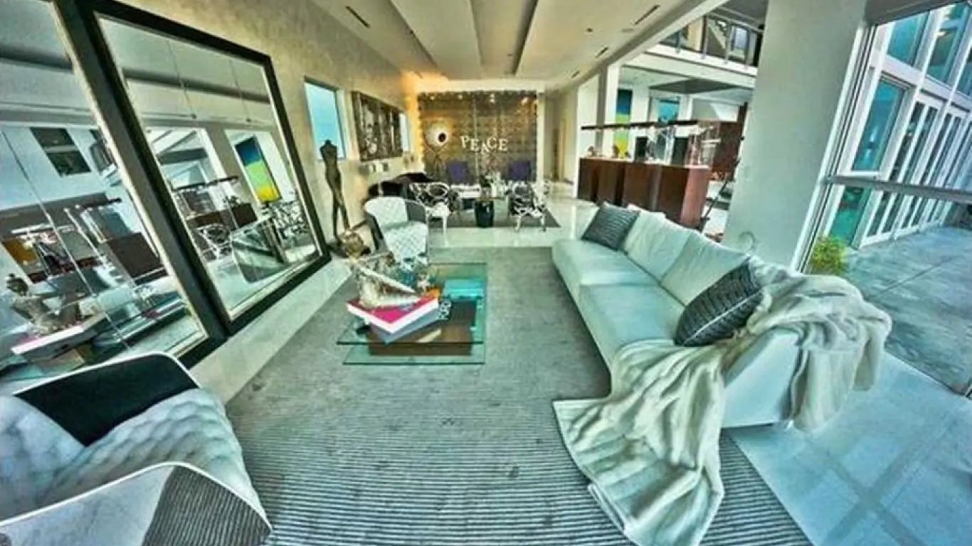 Villa Marion | Miami