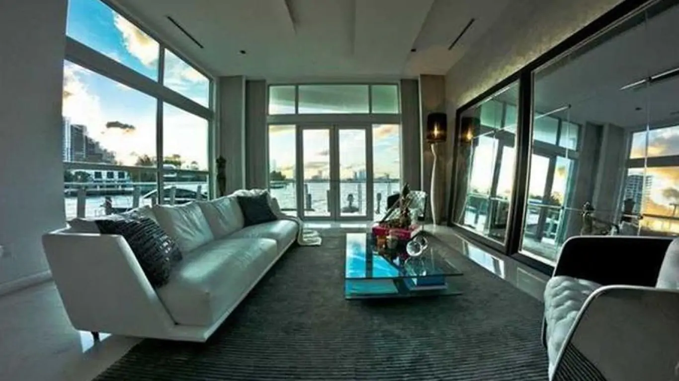 Villa Marion | Miami