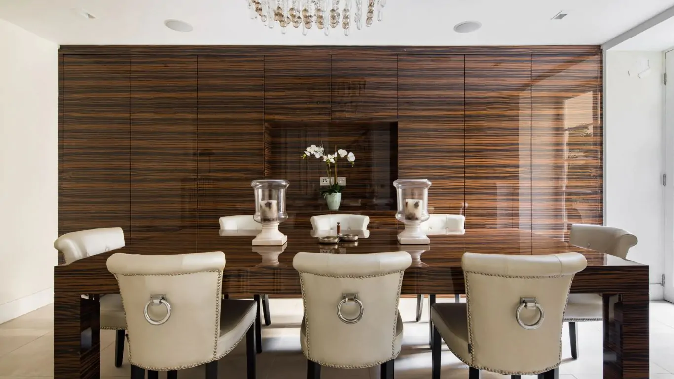 Townhouse Priscilla | London