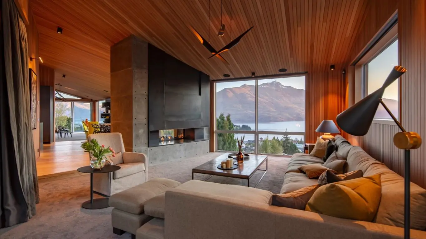 Ladena | New Zealand