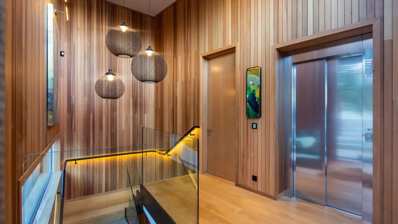 Ladena | New Zealand