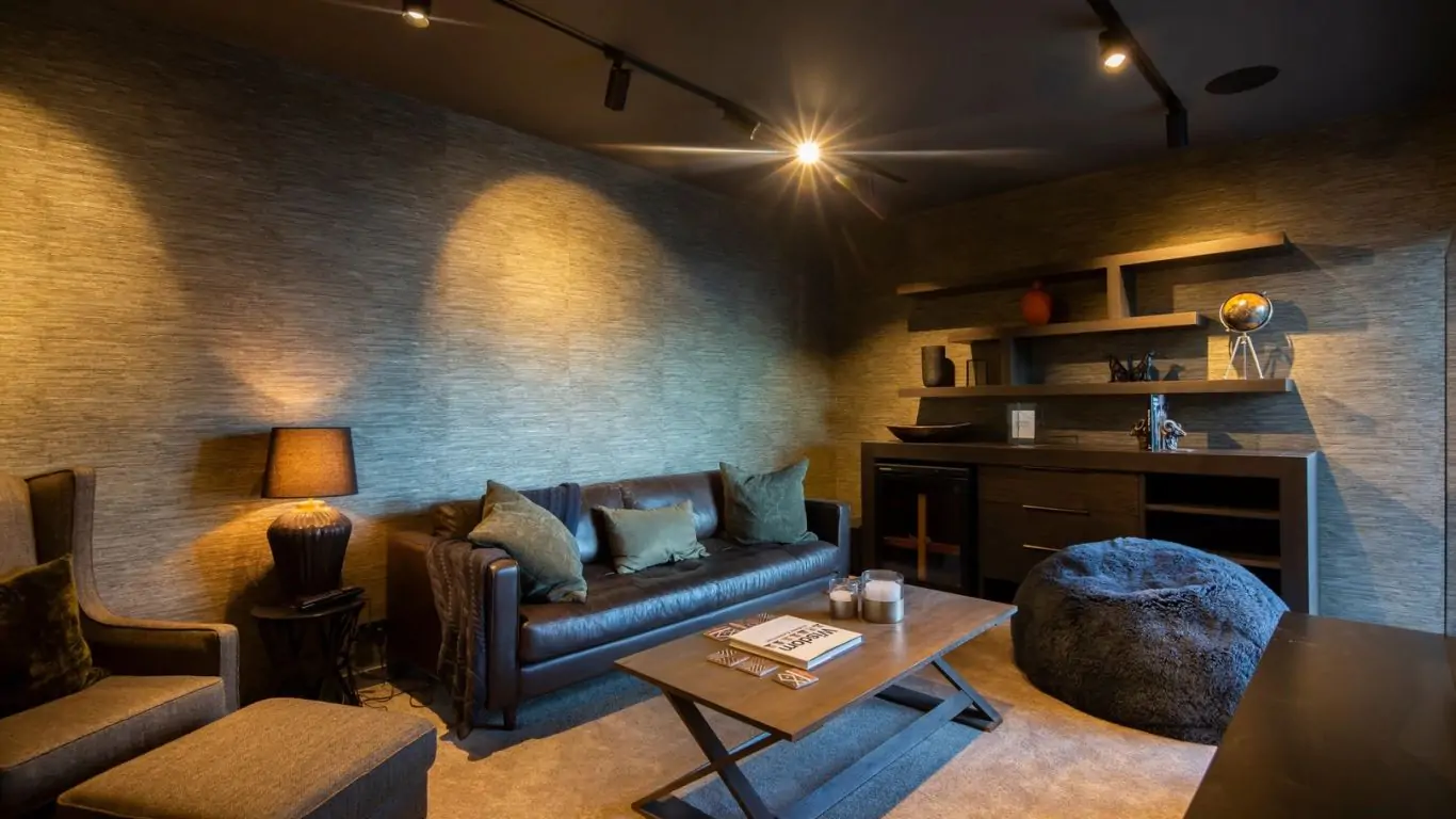 Ladena | New Zealand