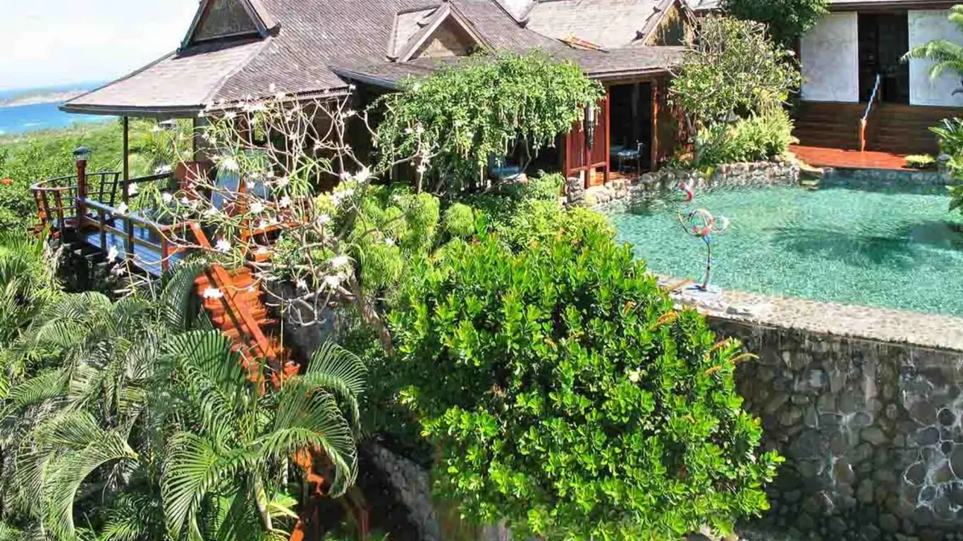 Mandalay Pearl | Saint Vincent and the Grenadines