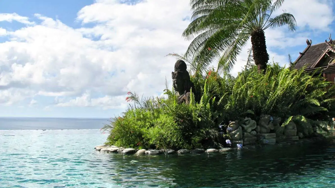 Mandalay Pearl | Saint Vincent and the Grenadines