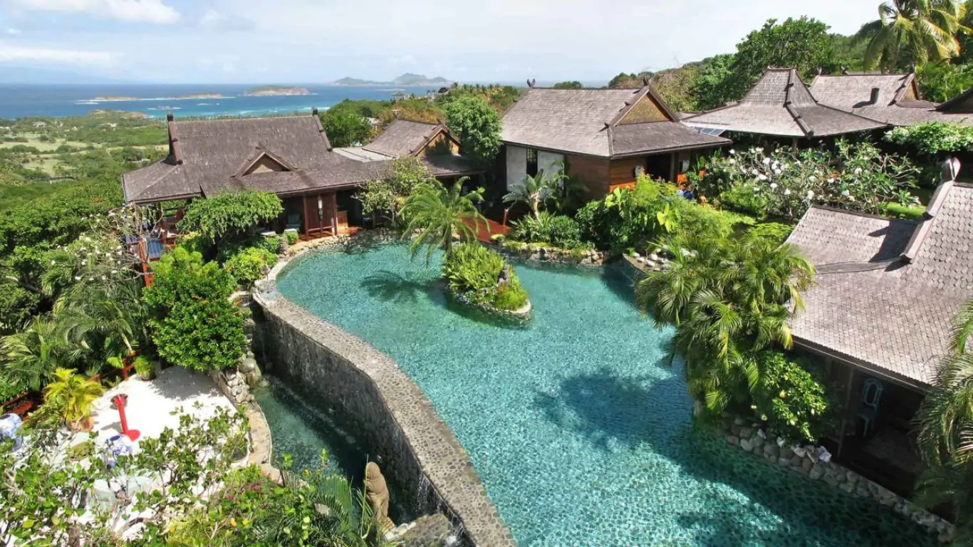 Mandalay Pearl | Saint Vincent and the Grenadines