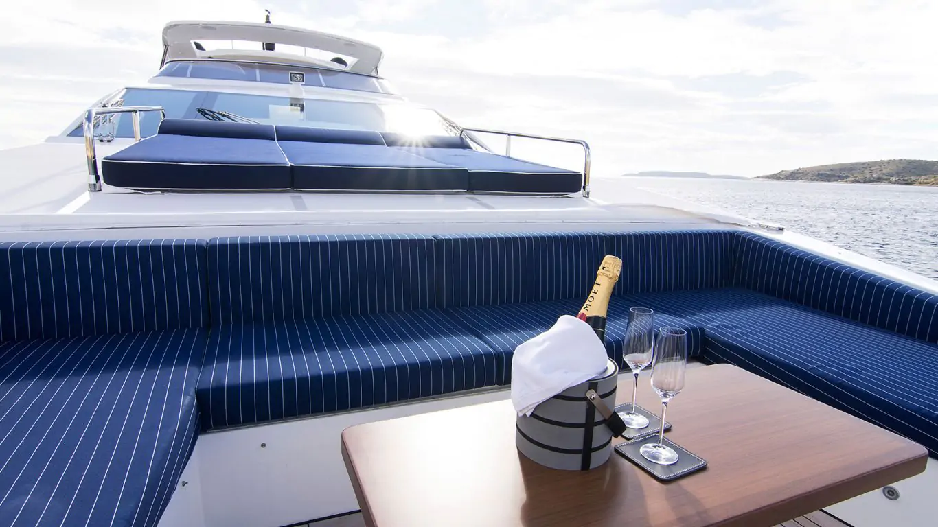 Yacht Memories Too 95 | Yachts
