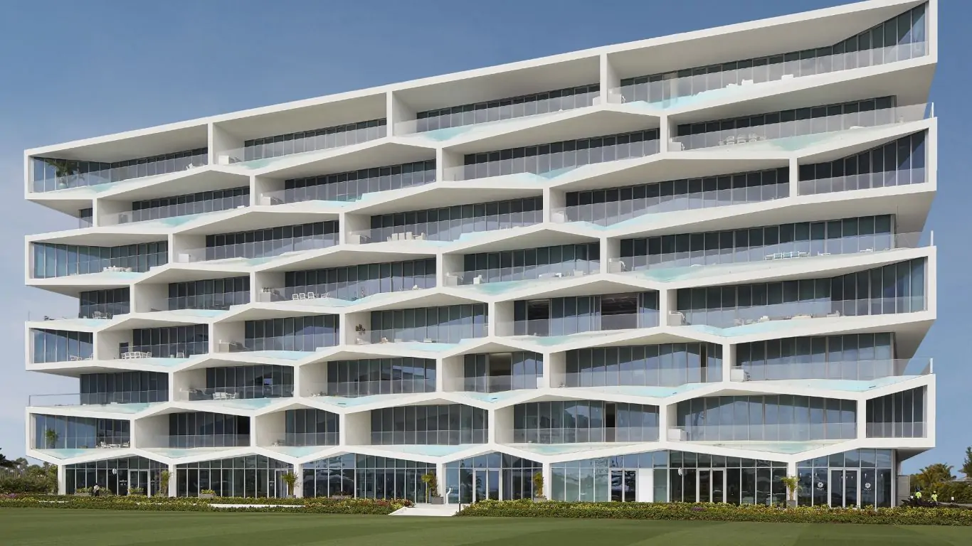 Penthouse Zach Albany | Bahamas