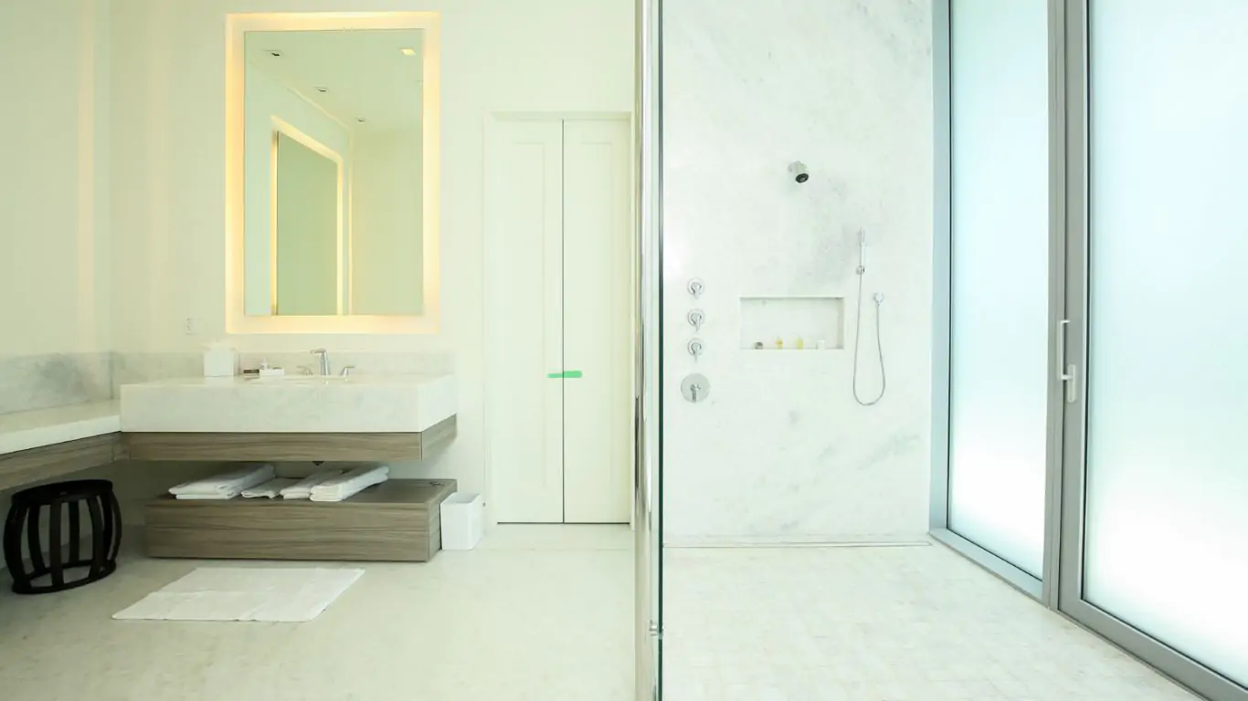 Penthouse Zach Albany | Bahamas