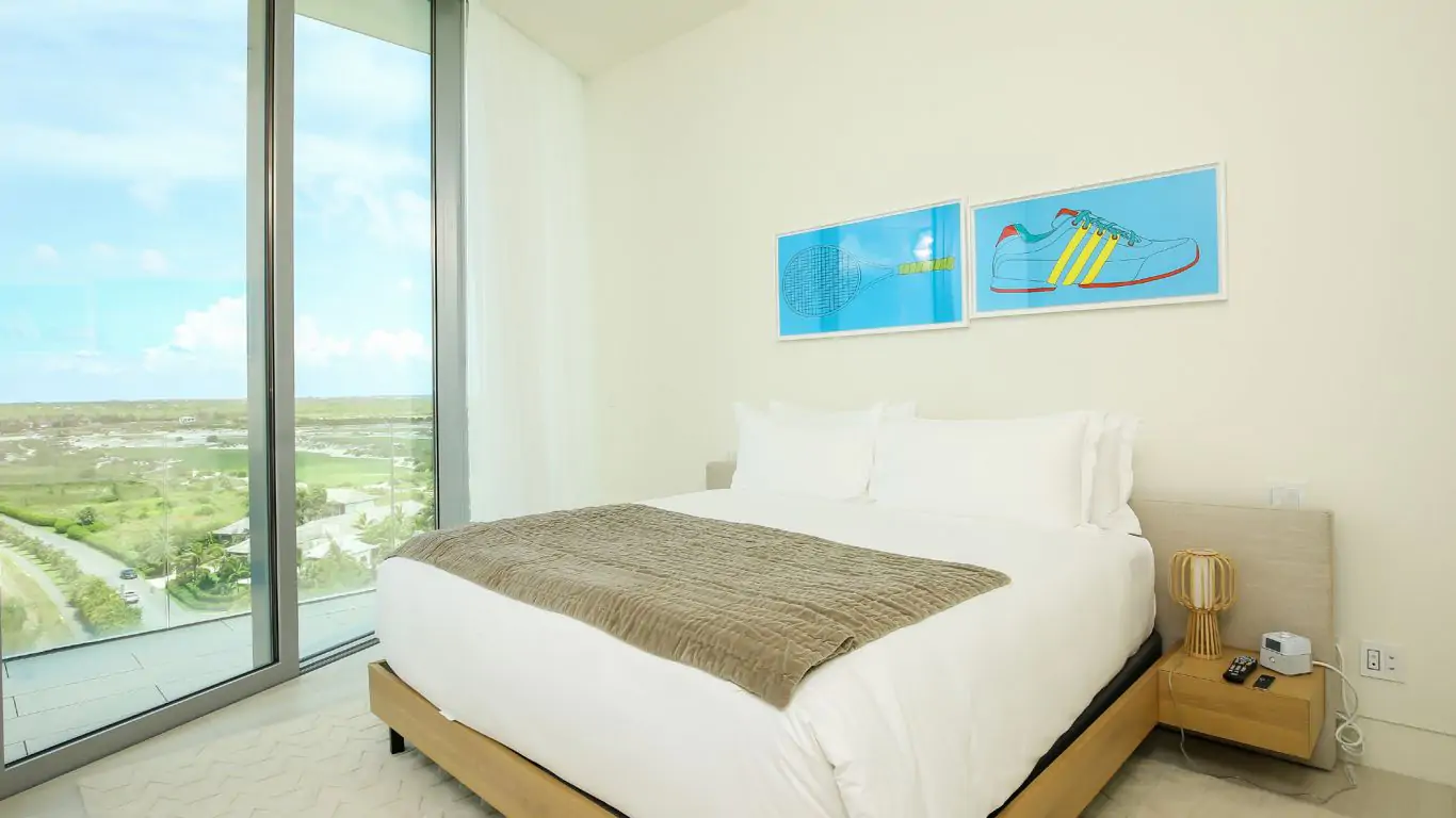 Penthouse Zach Albany | Bahamas