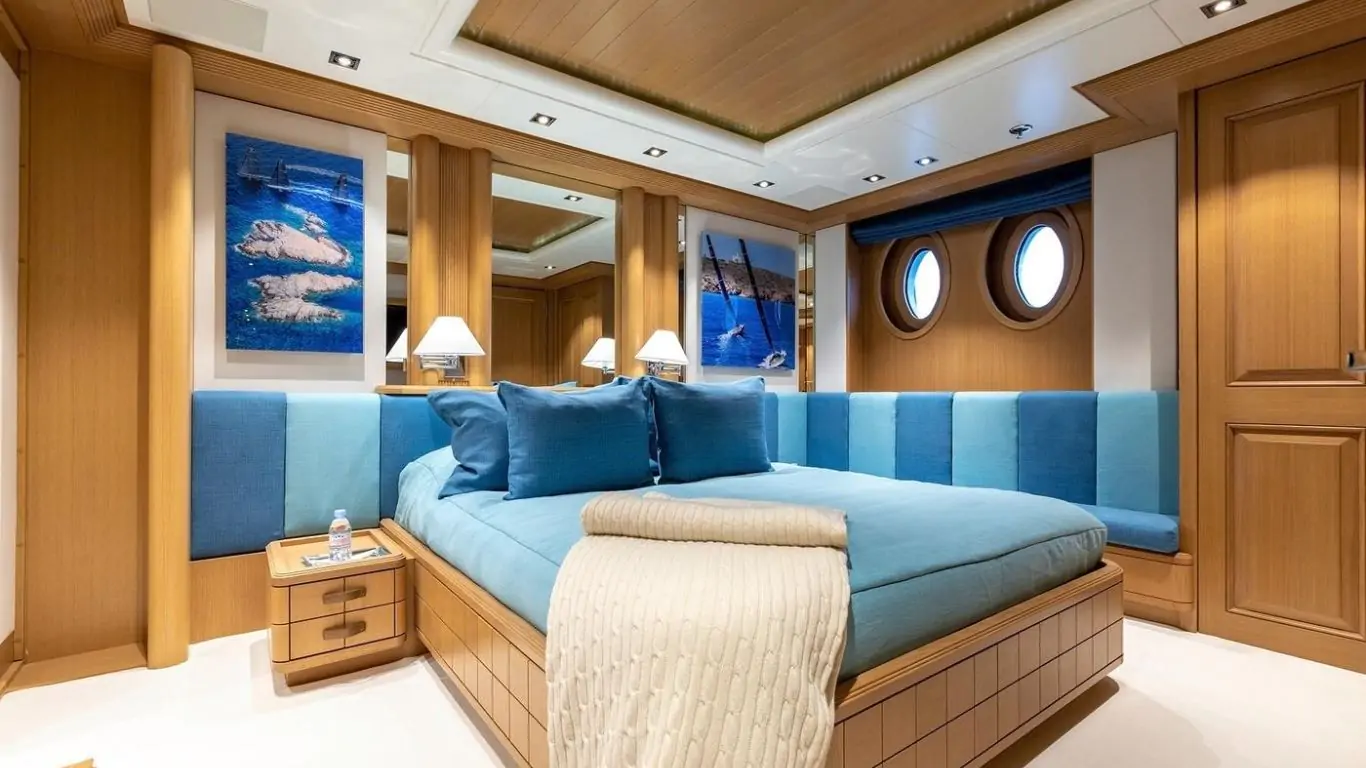 Yacht Deja Too 171 | Yachts