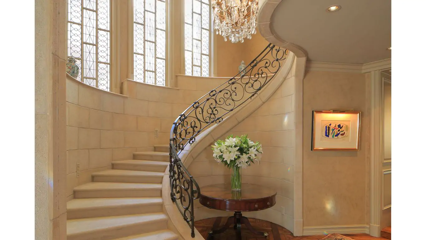 Villa Solenn | Los Angeles