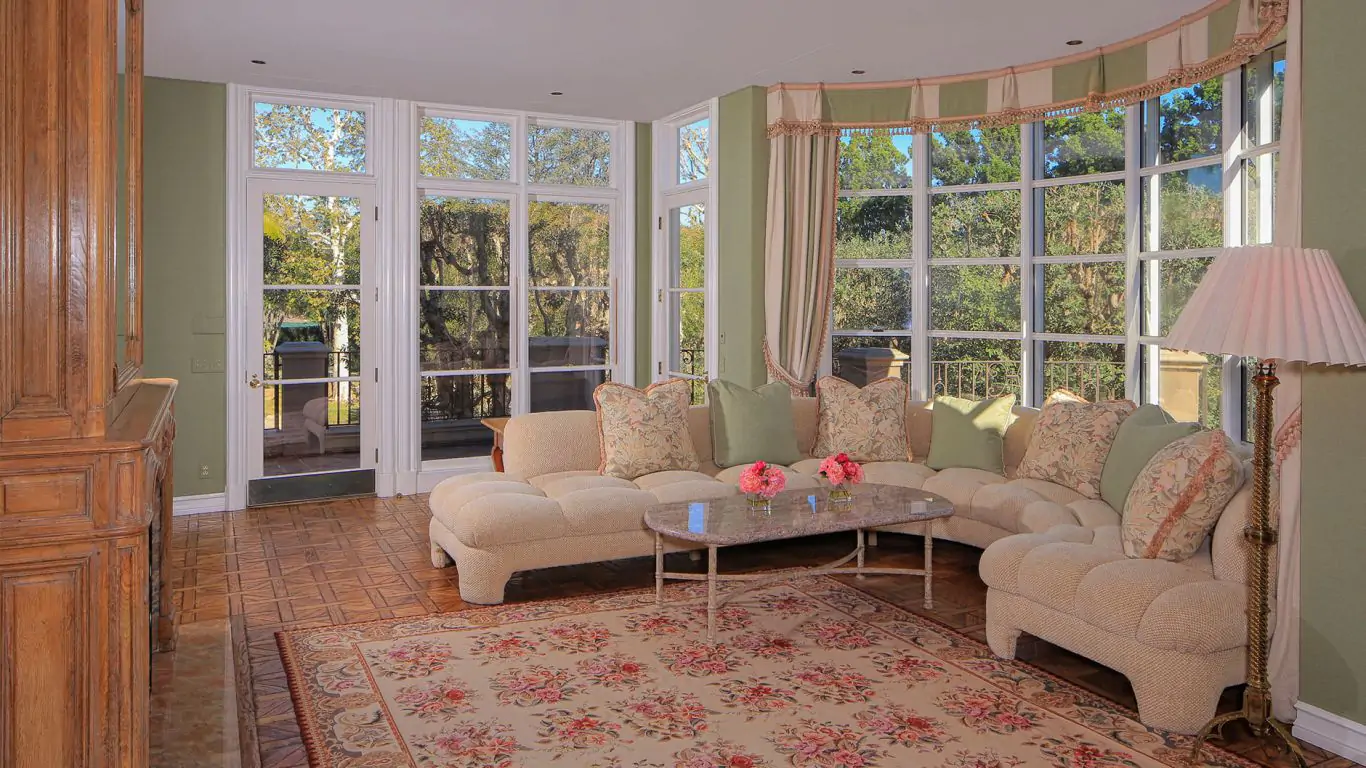 Villa Solenn | Los Angeles