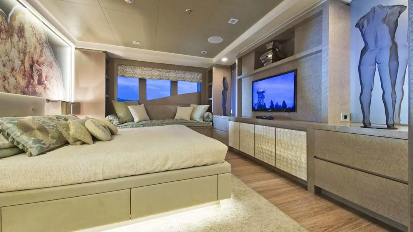 Yacht Liberty 164 | Yachts