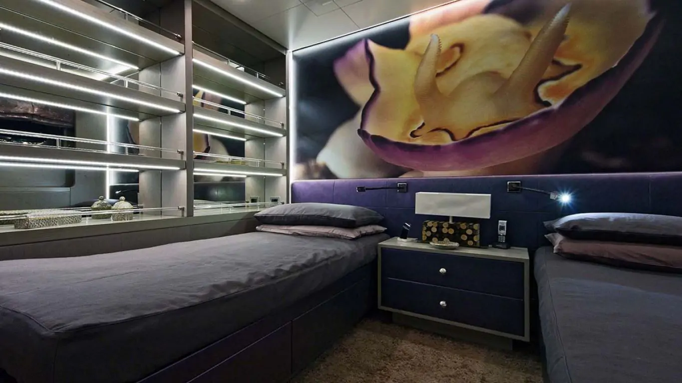 Yacht Liberty 164 | Yachts