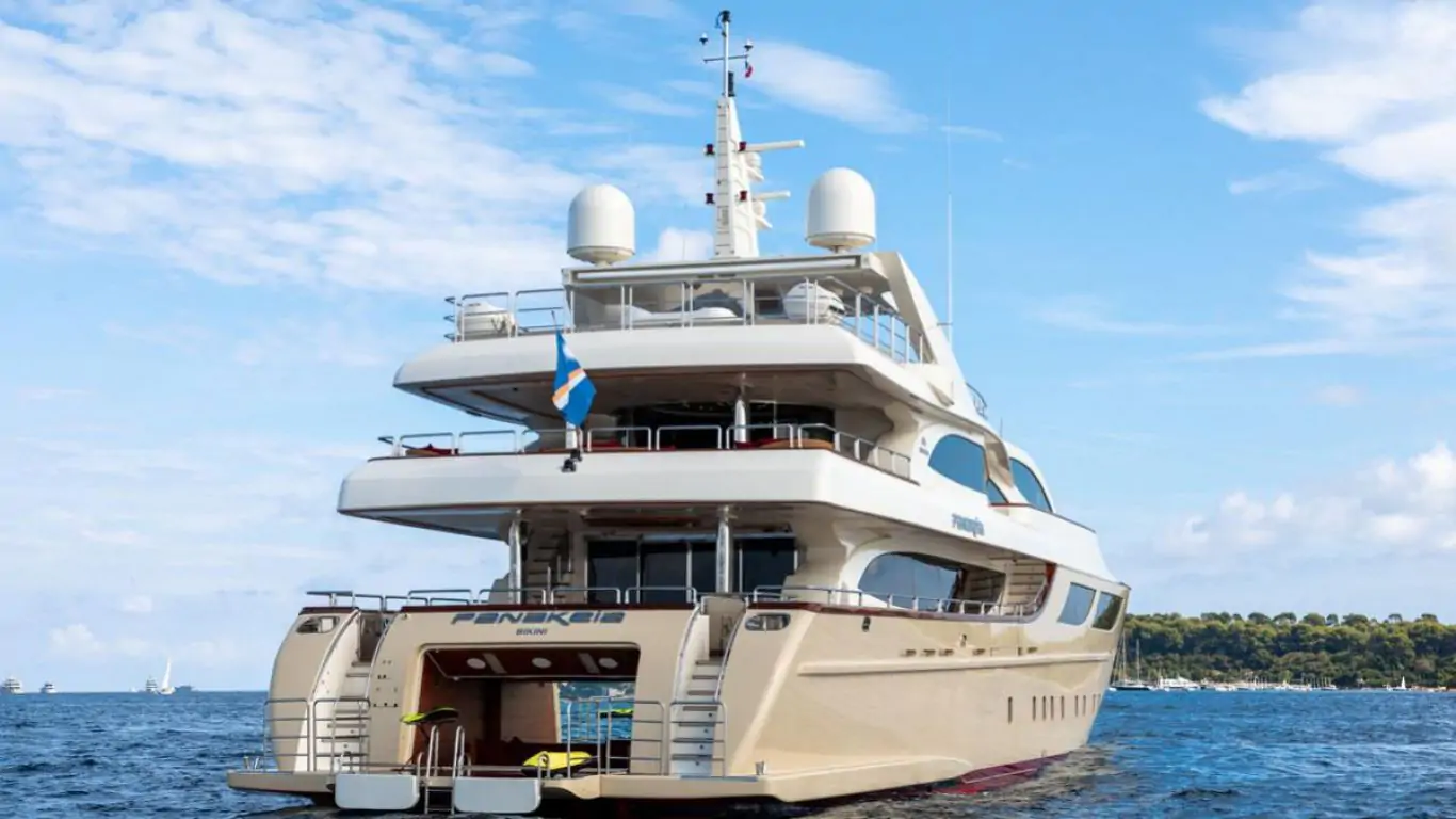 Yacht Panakeia 149 | Yachts