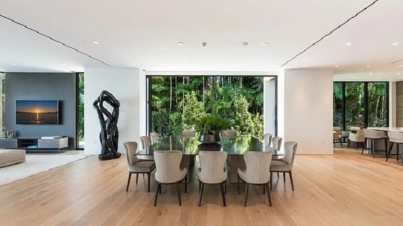 Villa Courtney | Miami