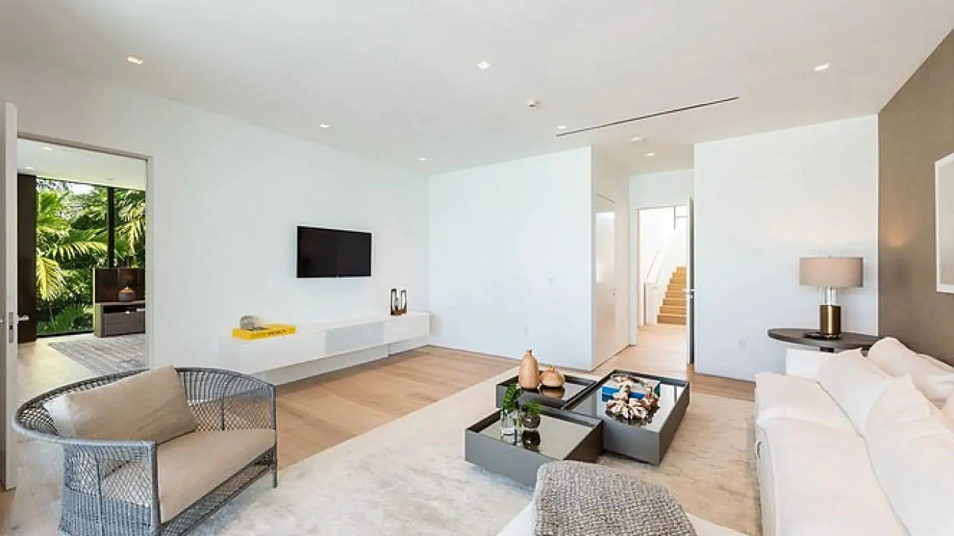 Villa Courtney | Miami