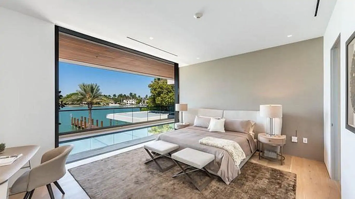 Villa Courtney | Miami