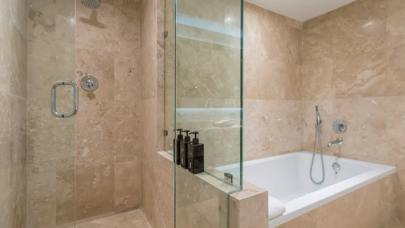 1 Hotel Apartment Troy | Miami