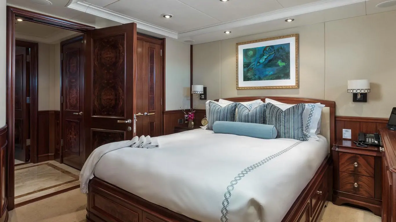 Yacht Avalon 151 | Yachts