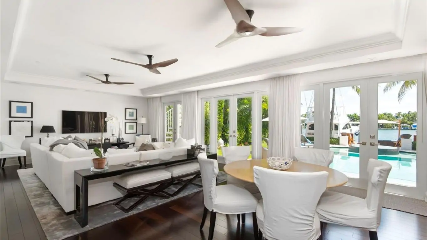Villa Jenny | Miami