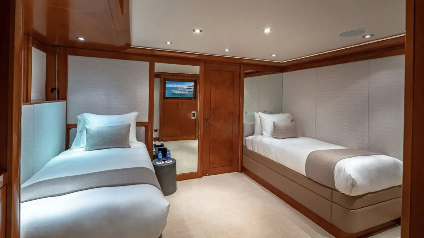 Yacht Hospitality 164 | Yachts