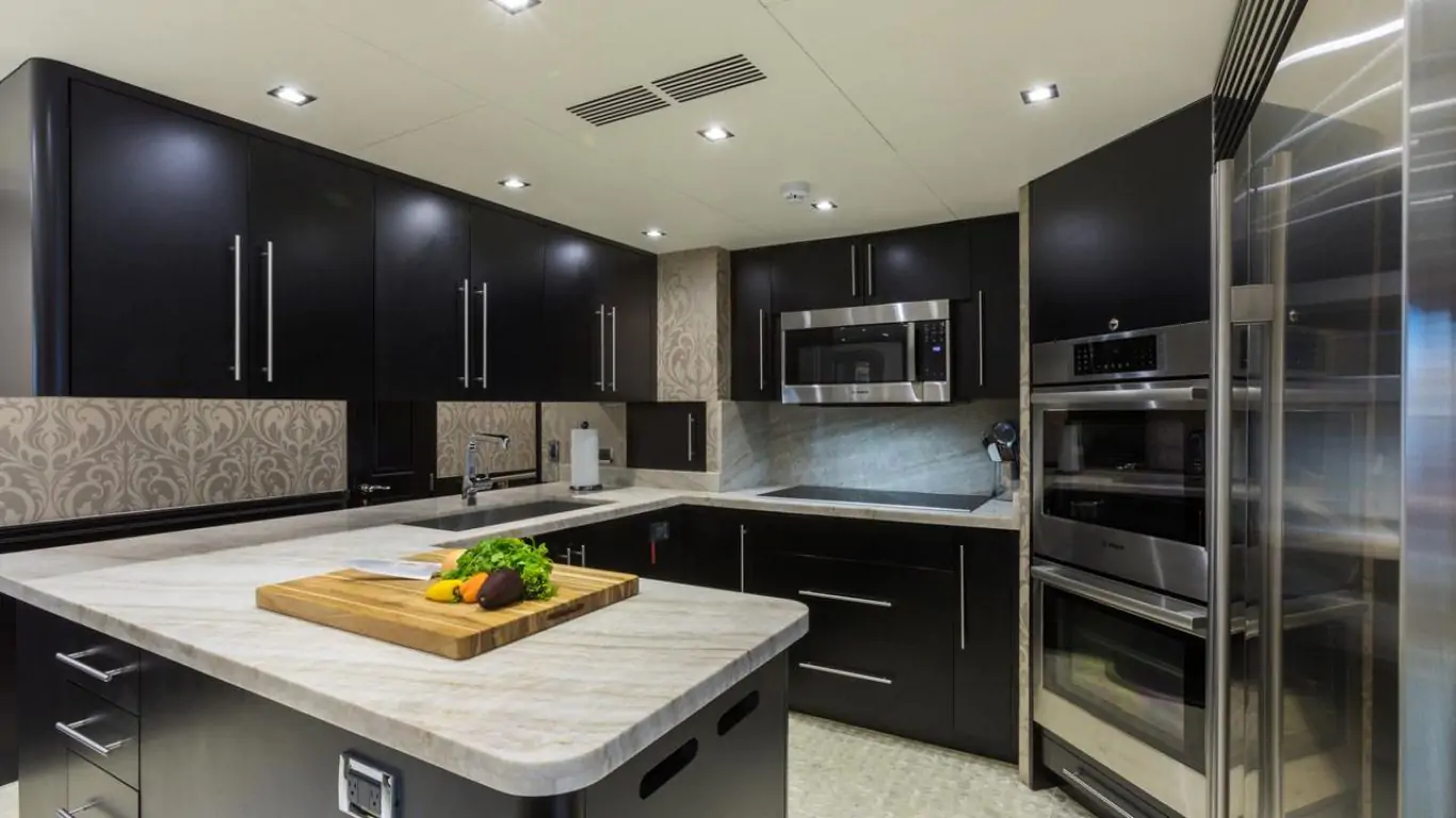 Yacht Tanzanite 145 | Yachts