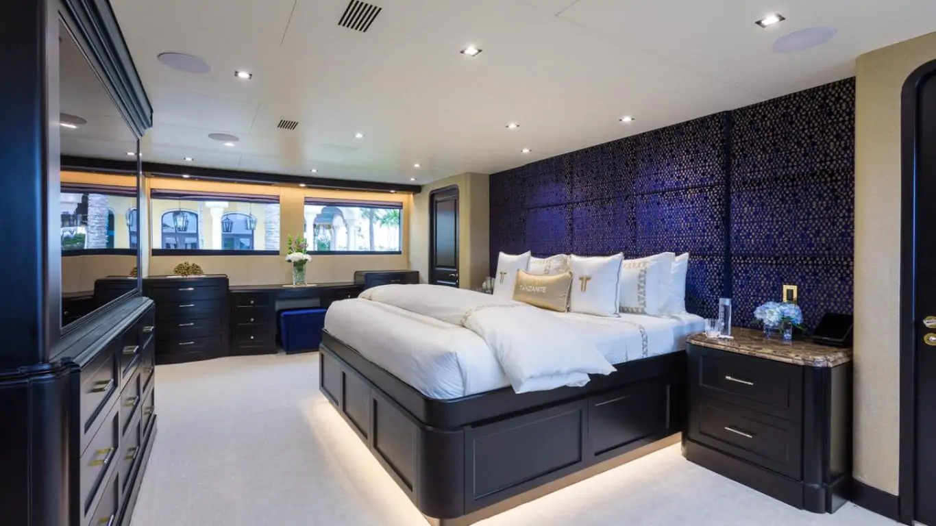 Yacht Tanzanite 145 | Yachts