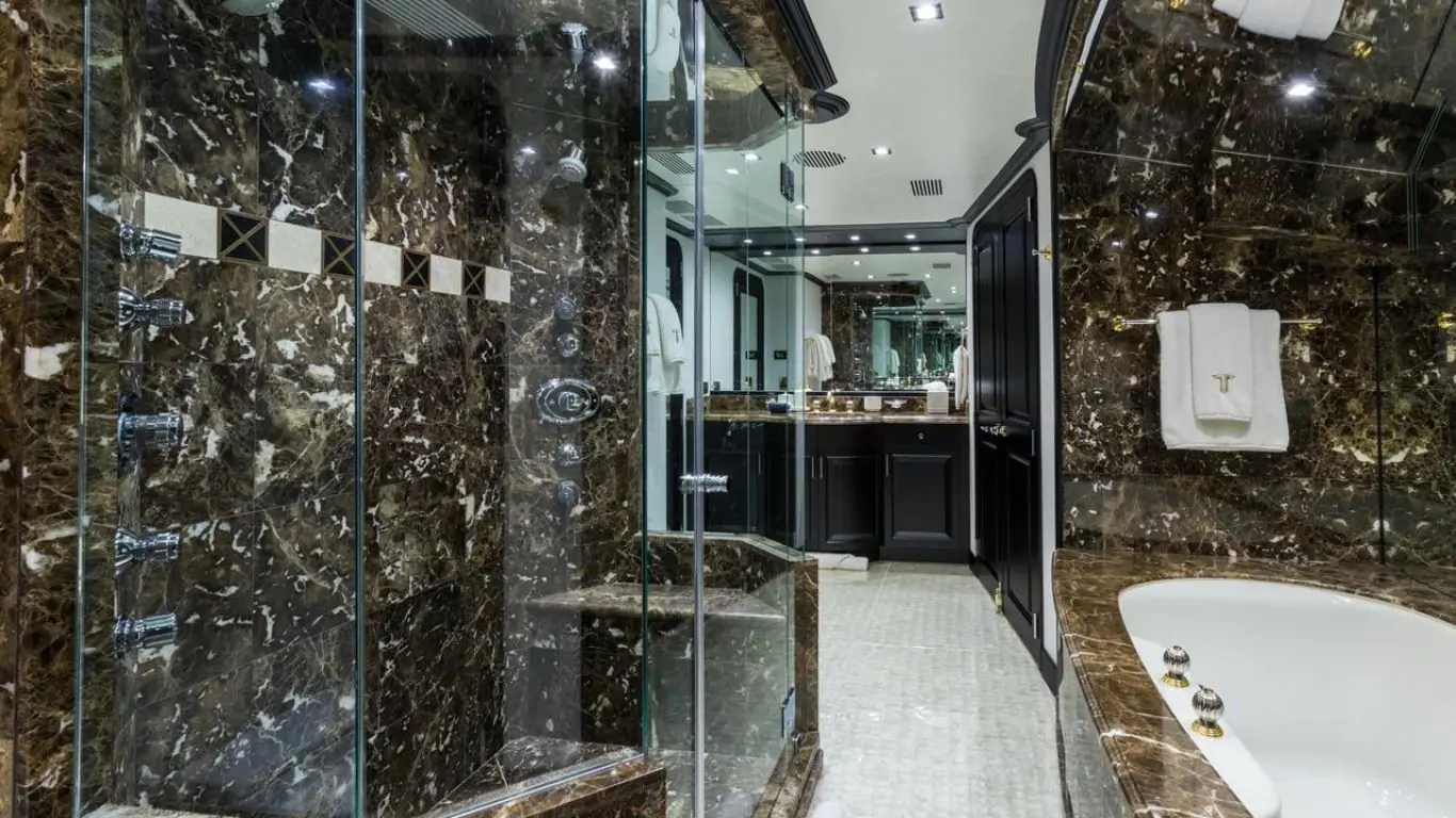 Yacht Tanzanite 145 | Yachts