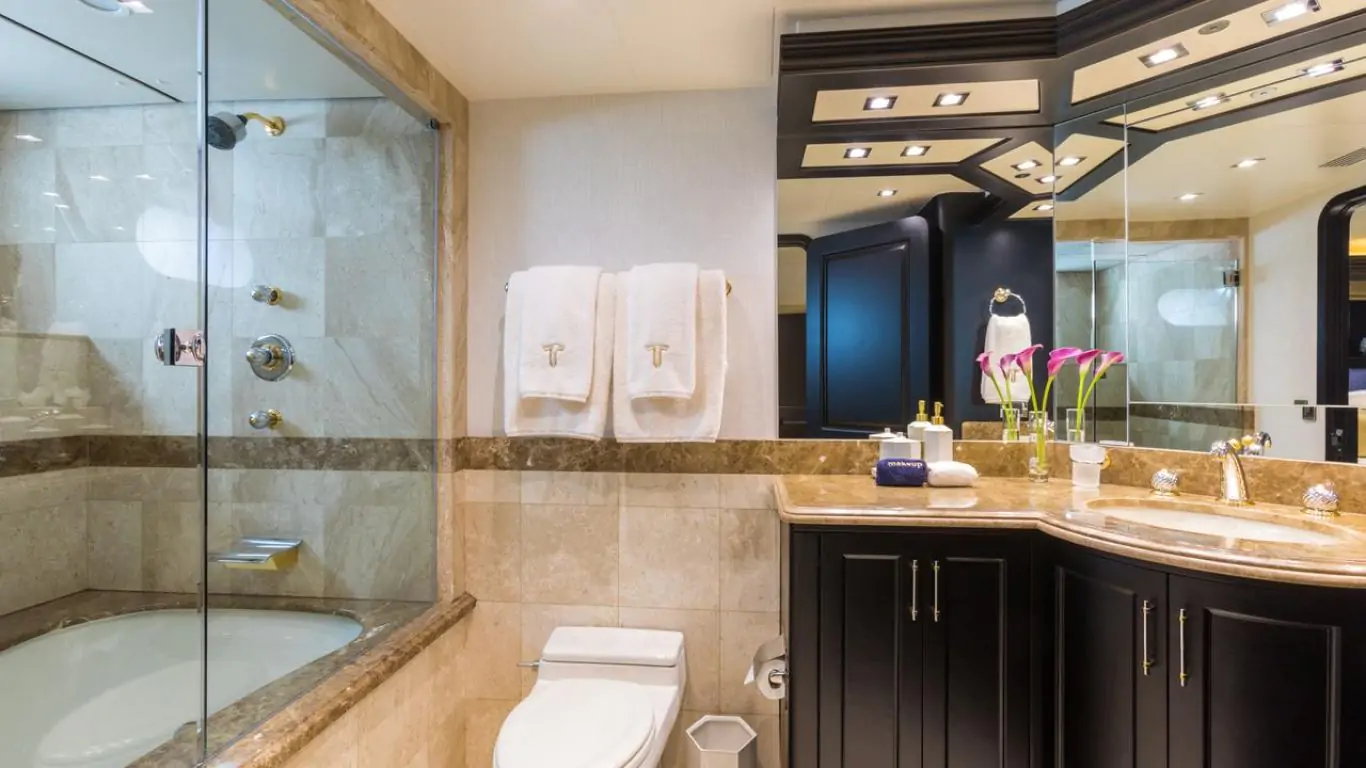 Yacht Tanzanite 145 | Yachts