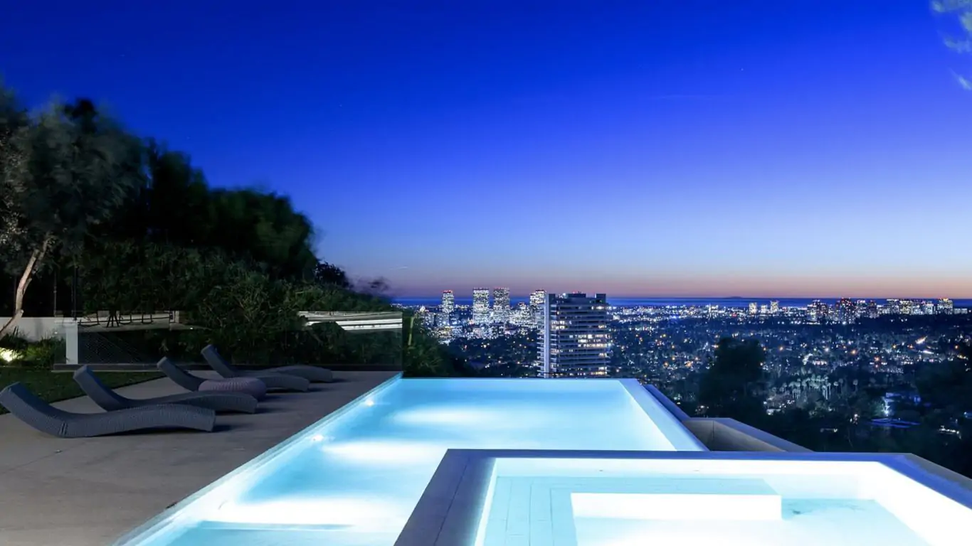 Villa Thalia | Los Angeles