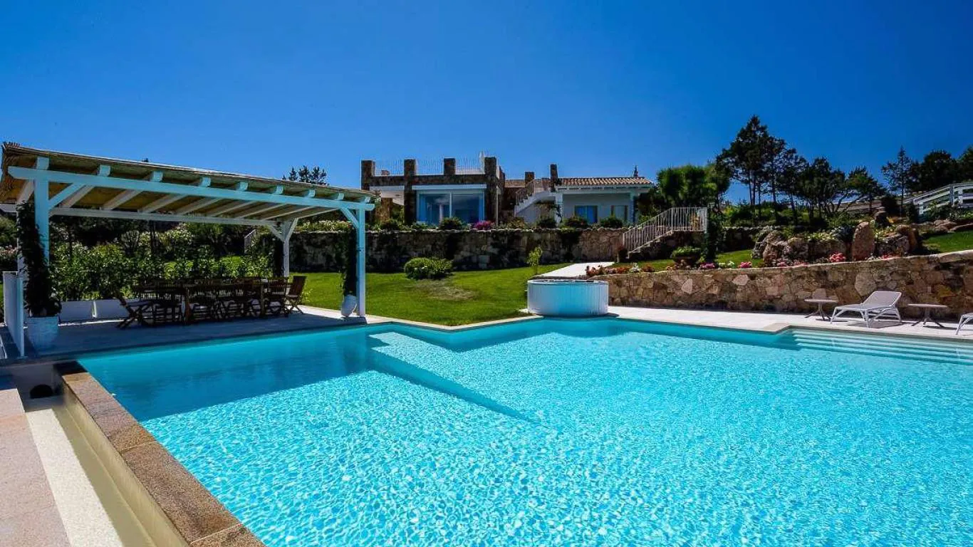 Villa Phoebe | Sardinia