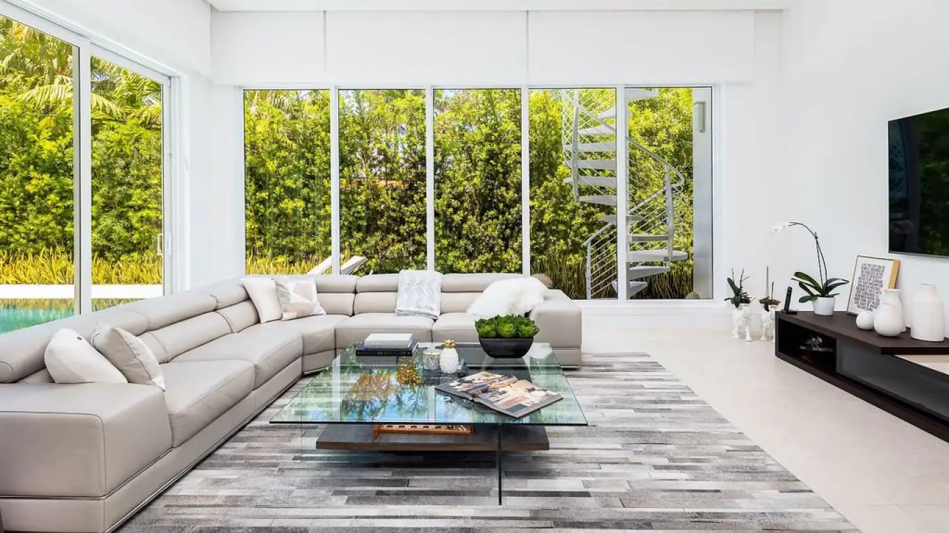 Villa Betty | Miami