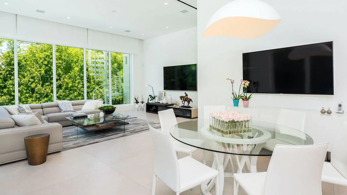 Villa Betty | Miami