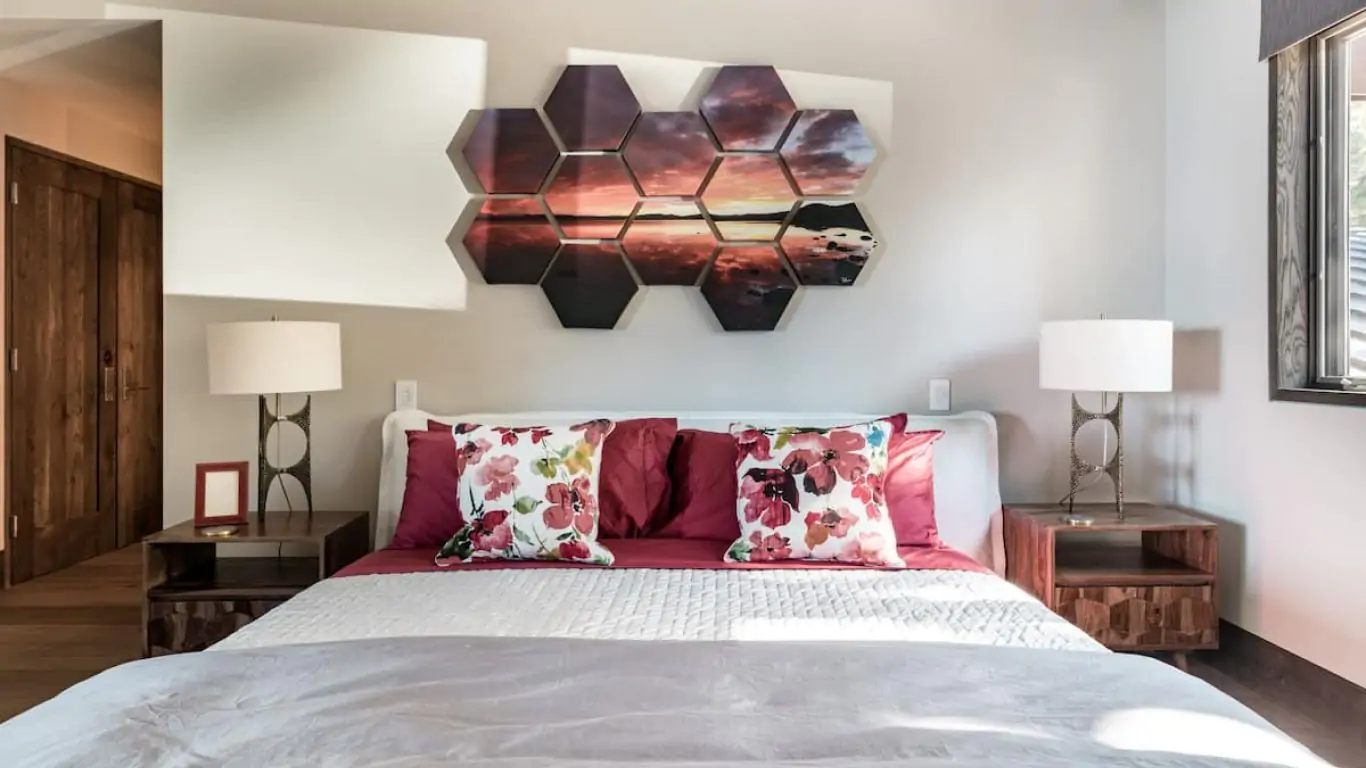 Villa Harrah | Lake Tahoe