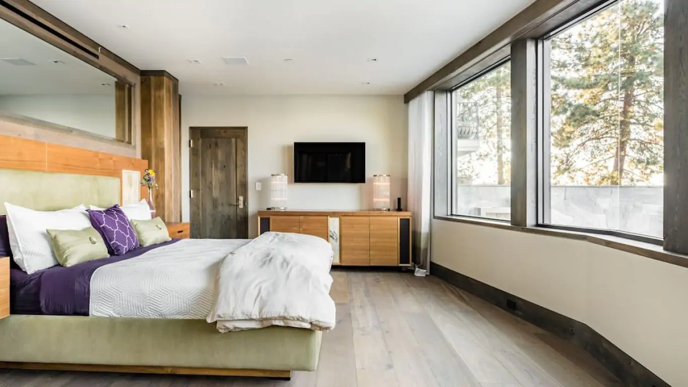 Villa Harrah | Lake Tahoe