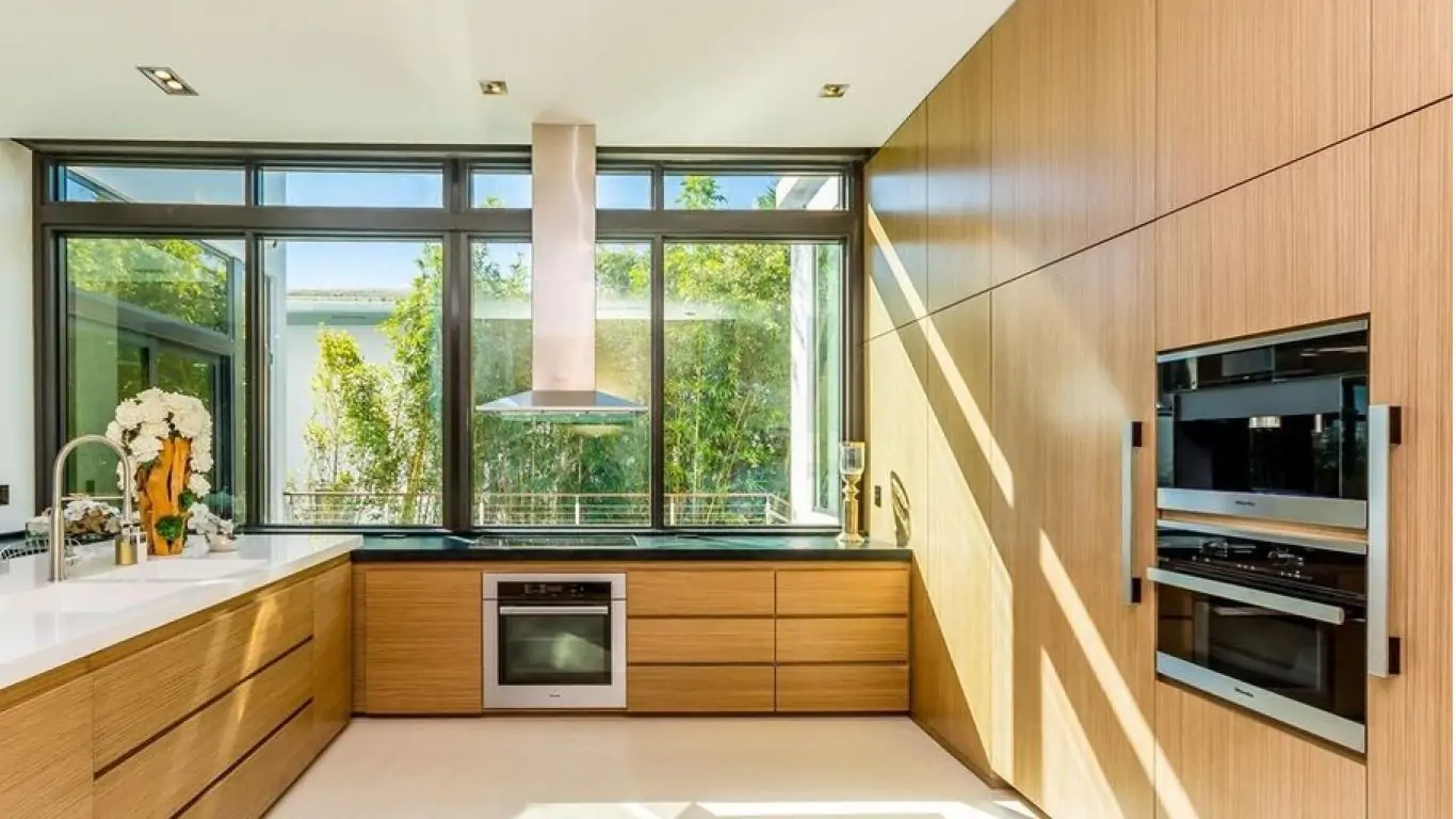 Villa Vlada | Miami