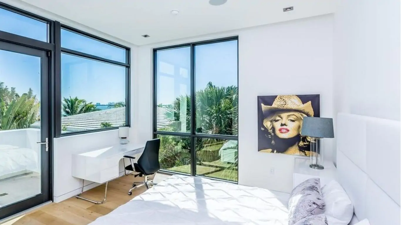 Villa Vlada | Miami