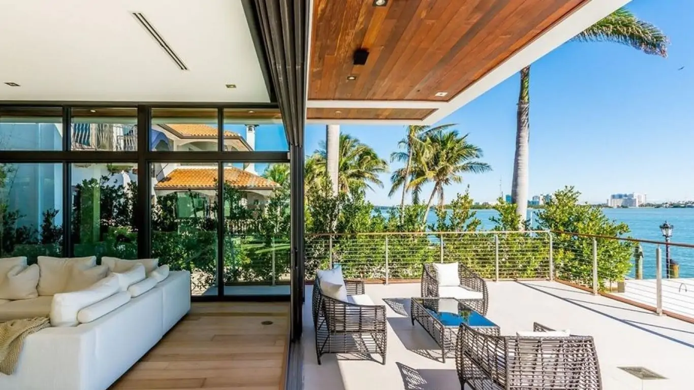 Villa Vlada | Miami